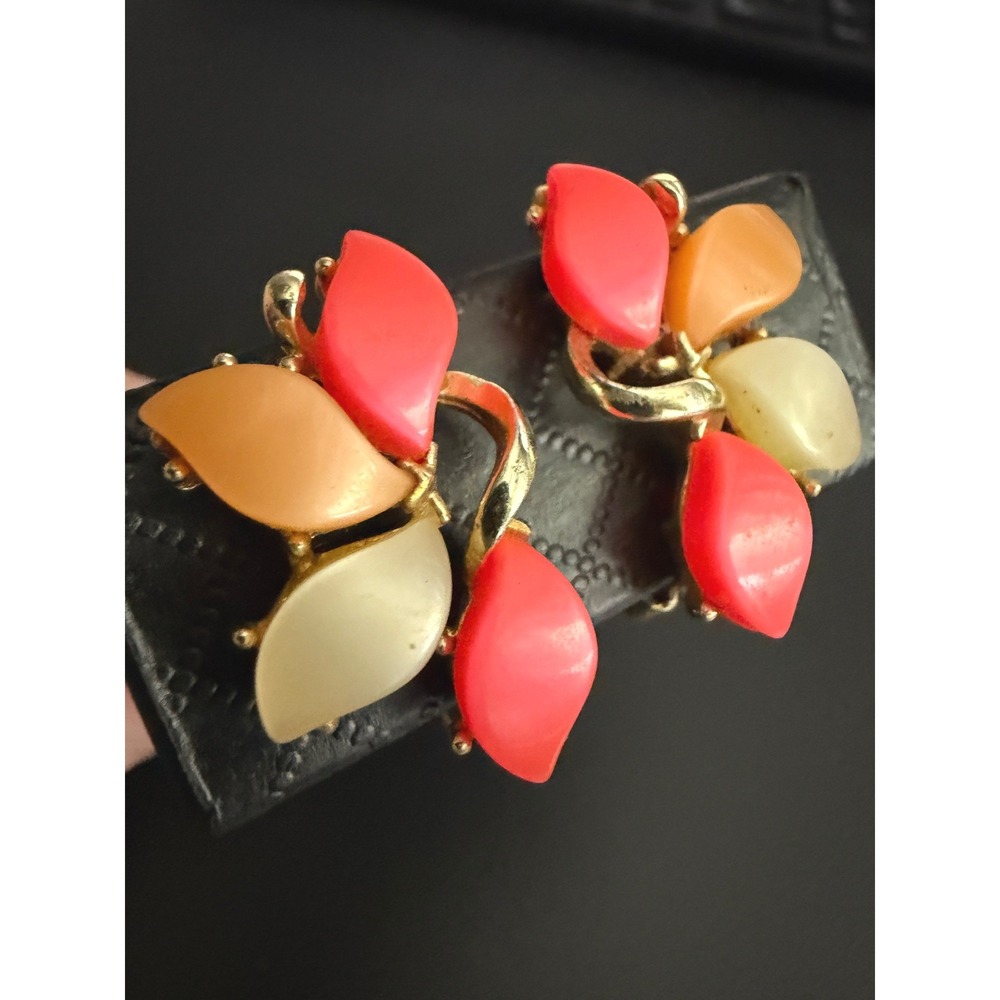 Vintage Thermoset Earrings Clip Ons Retro Orange Cream Red Gold Tone